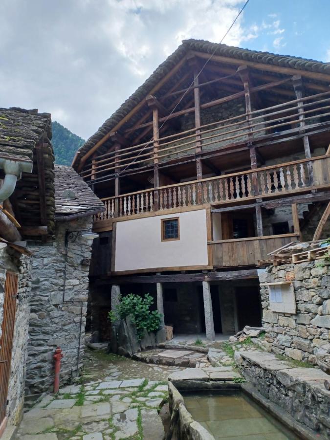 Вілла Ca' Scocc, Antica Casa Di Montagna In Valsesia Mollia Екстер'єр фото